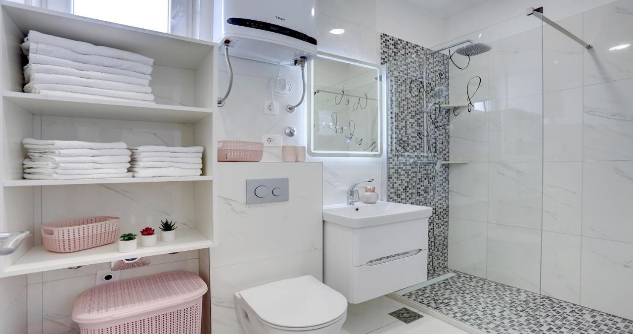 Adorable Apartment Ena Kaštela Exterior foto